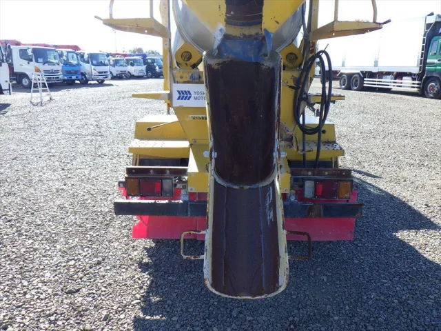 いすゞ エルフ TKG-NKR85N(2WD)の写真10