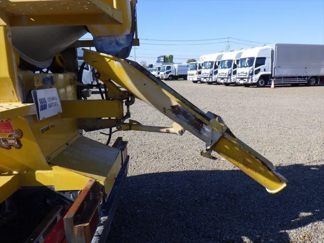 いすゞ エルフ TKG-NKR85N(2WD)の写真11