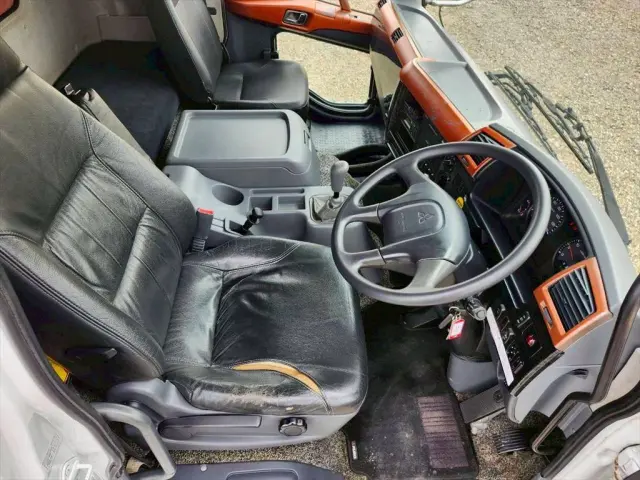 三菱 ファイター QDG-FQ62F(6x4)の写真21