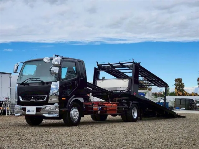 三菱 ファイター LKG-FK62FZ(2WD)の写真1