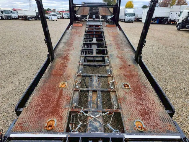 三菱 ファイター LKG-FK62FZ(2WD)の写真9