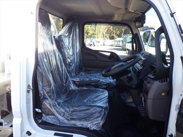 三菱 キャンター 2RG-FGA50(4WD)の写真21
