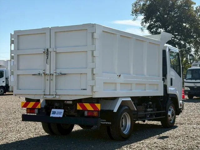 いすゞ フォワード 2RG-FRR90S1(2WD)の写真4