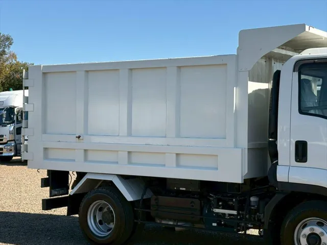 いすゞ フォワード 2RG-FRR90S1(2WD)の写真5