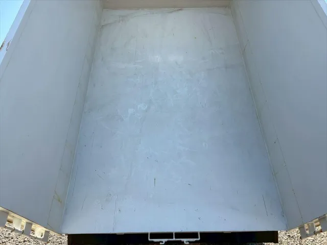 いすゞ フォワード 2RG-FRR90S1(2WD)の写真8