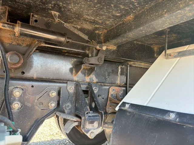 いすゞ フォワード 2RG-FRR90S1(2WD)の写真16