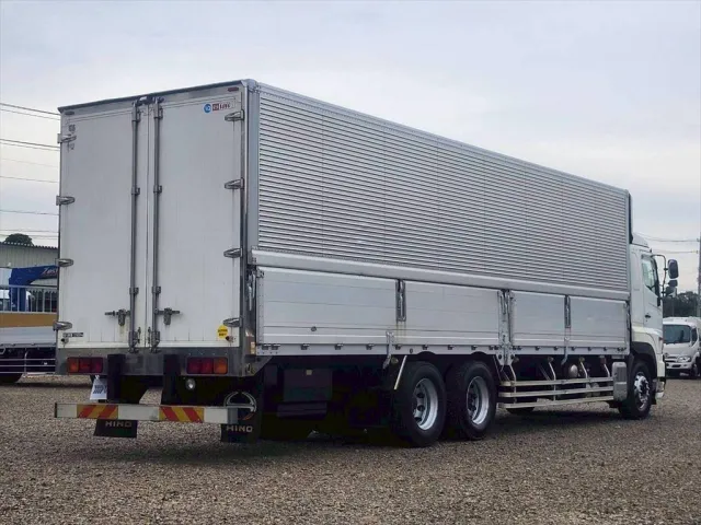 日野 プロフィア QPG-FR1EXEG(6x2)の写真4