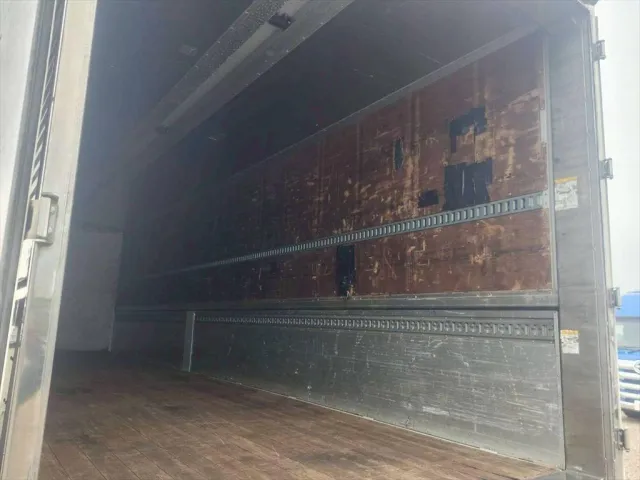 日野 プロフィア QPG-FR1EXEG(6x2)の写真10