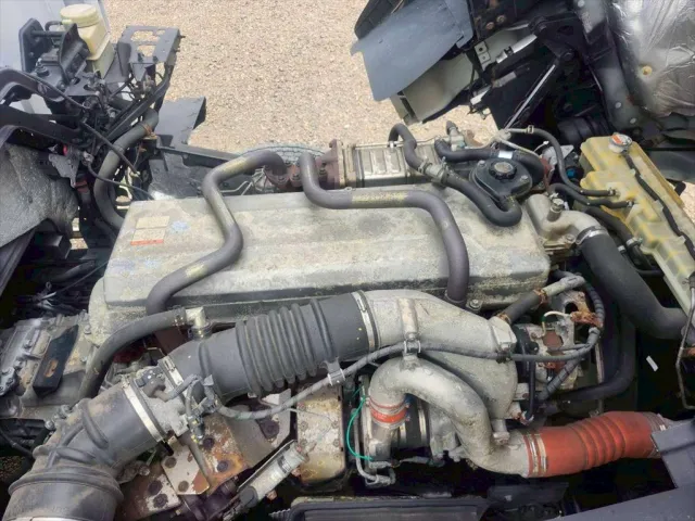 日野 プロフィア QPG-FR1EXEG(6x2)の写真18