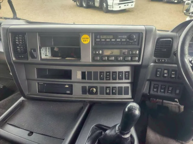 日野 プロフィア QPG-FR1EXEG(6x2)の写真22