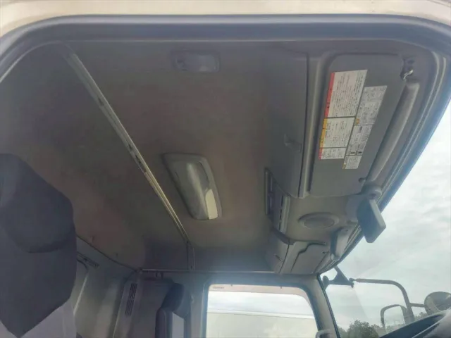 日野 プロフィア QPG-FR1EXEG(6x2)の写真24