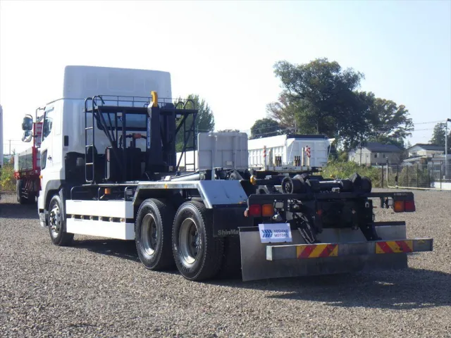 日野 プロフィア QDG-FS1EREA(6x4)の写真3