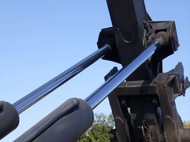 日野 プロフィア QDG-FS1EREA(6x4)の写真10