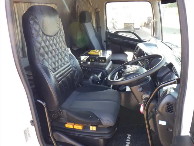 日野 プロフィア QDG-FS1EREA(6x4)の写真21