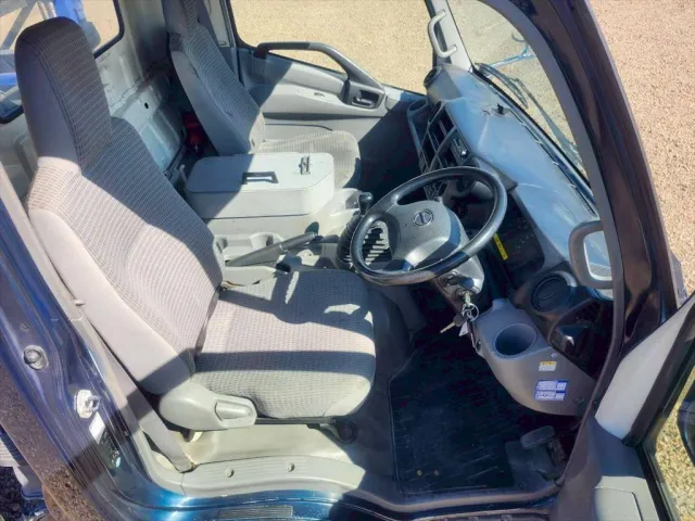 日野 デュトロ TKG-XZU720M(2WD)の写真21