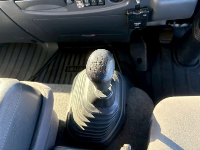 いすゞ フォワード 2PG-FRR90S2(2WD)の写真23