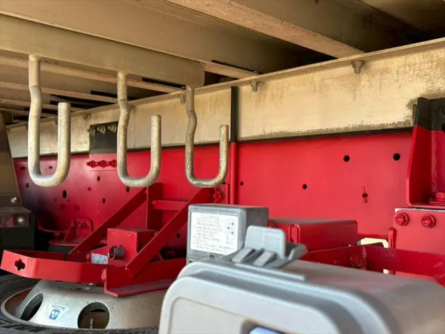 いすゞ ギガ 2KG-CYJ77C(8x4)の写真16