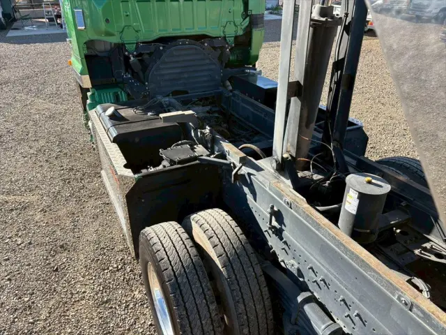 日野 プロフィア 2DG-FS1EGA(6x4)の写真15