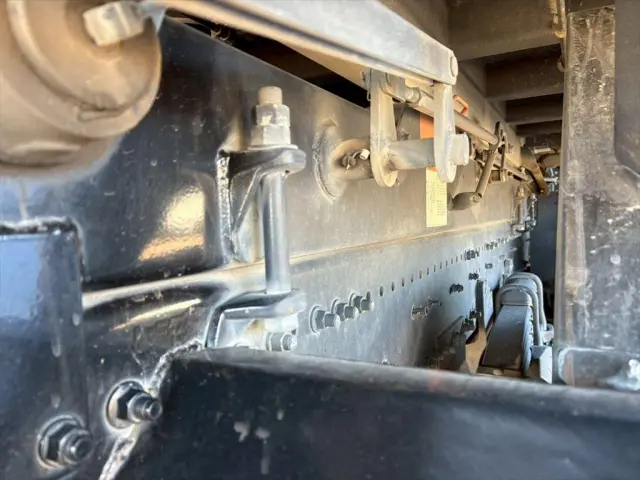 日野 プロフィア 2DG-FS1EGA(6x4)の写真17