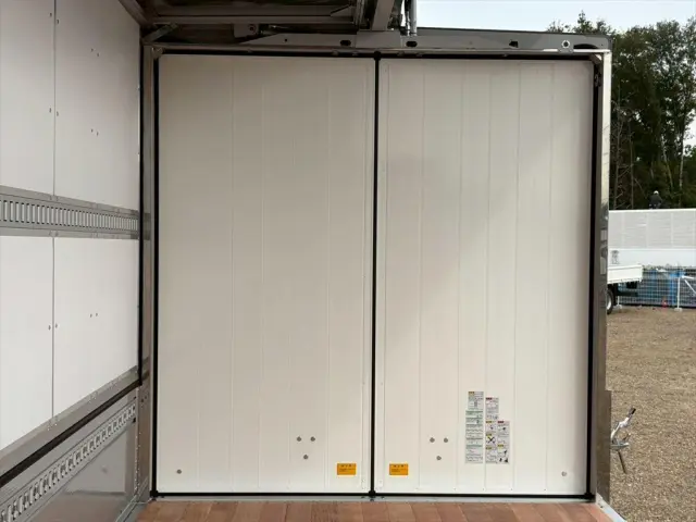 三菱 デリカ 2KG-FK65F(2WD)の写真11