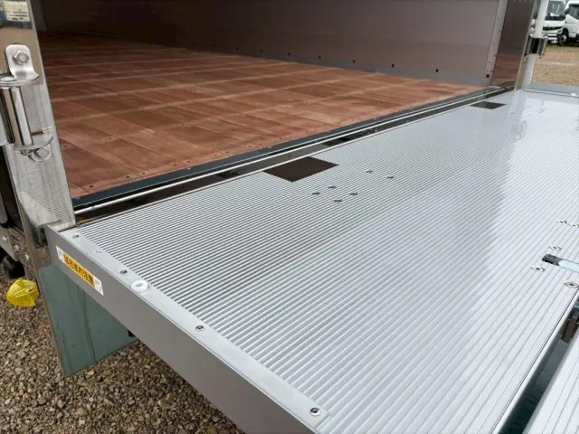 三菱 デリカ 2KG-FK65F(2WD)の写真14