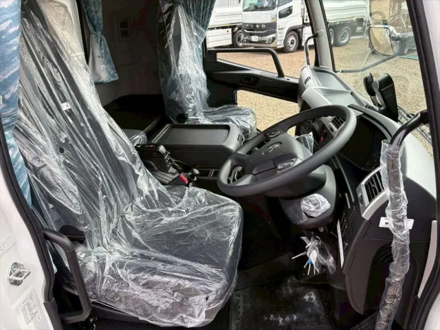 三菱 デリカ 2KG-FK65F(2WD)の写真21