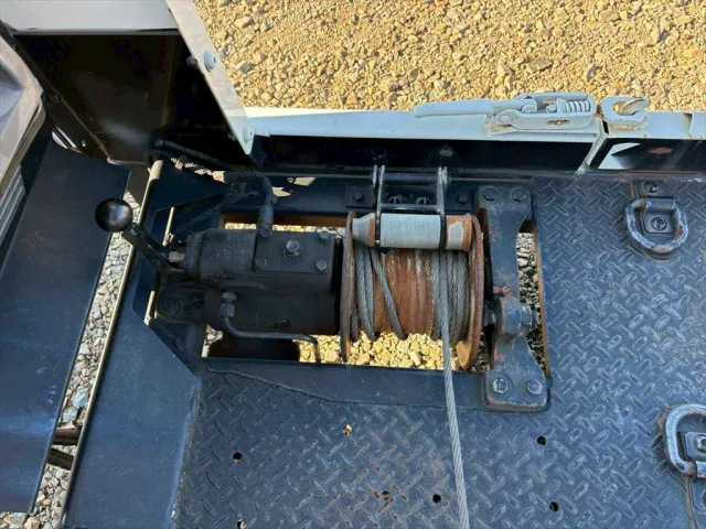 いすゞ エルフ SKG-NPR85YN(2WD)の写真8