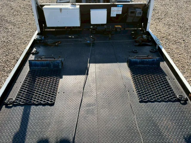 いすゞ エルフ SKG-NPR85YN(2WD)の写真9