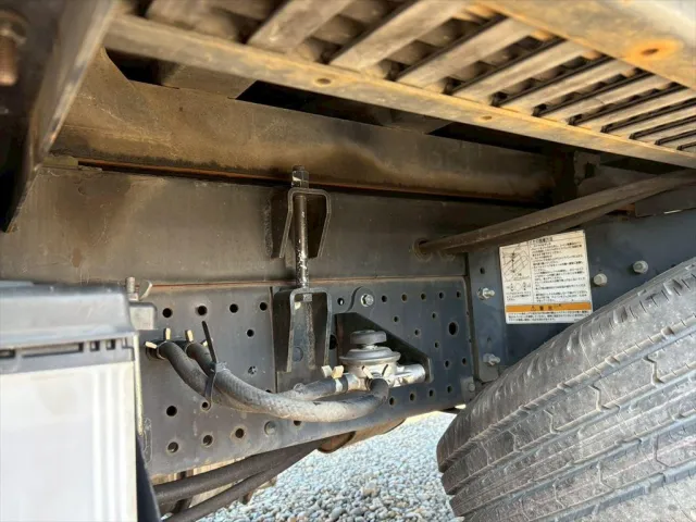 いすゞ エルフ SKG-NPR85YN(2WD)の写真16