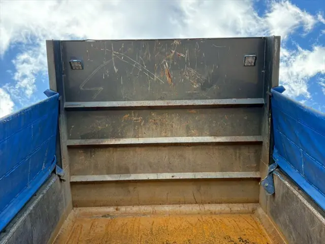 いすゞ フォワード 2PG-FTR90U2(2WD)の写真7