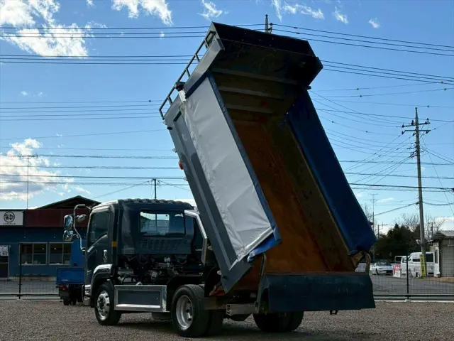 いすゞ フォワード 2PG-FTR90U2(2WD)の写真11