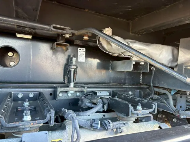 いすゞ フォワード 2PG-FTR90U2(2WD)の写真17