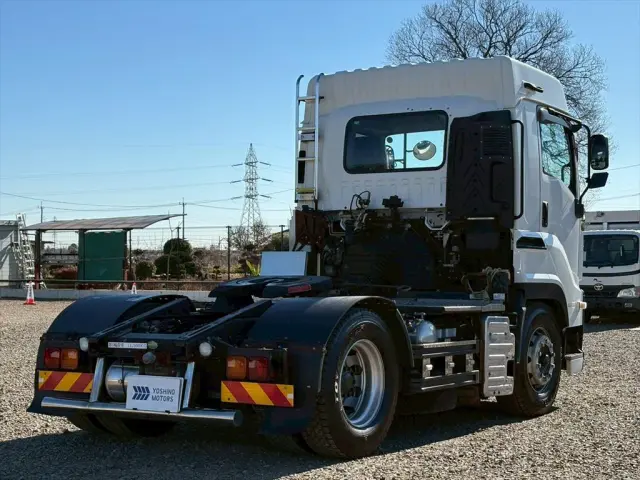 いすゞ ギガ QKG-EXD52BD(2WD)の写真4