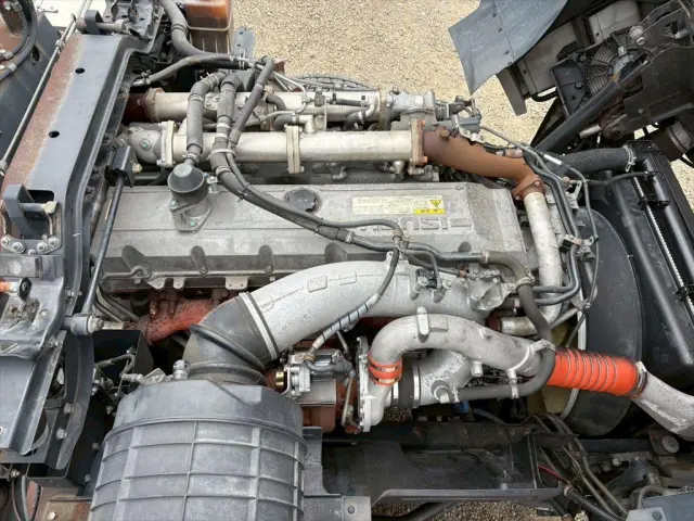 いすゞ ギガ QKG-EXD52BD(2WD)の写真19