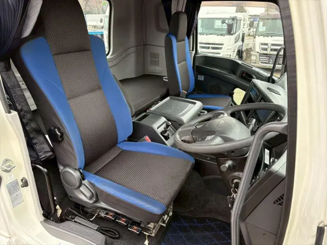 いすゞ ギガ QKG-EXD52BD(2WD)の写真21