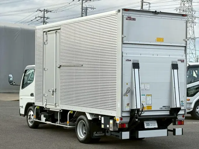 三菱 デリカ 2RG-FEAV0(2WD)の写真3