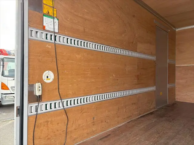 三菱 デリカ 2RG-FEAV0(2WD)の写真9