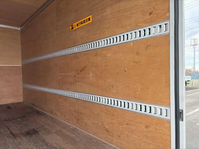 三菱 デリカ 2RG-FEAV0(2WD)の写真10