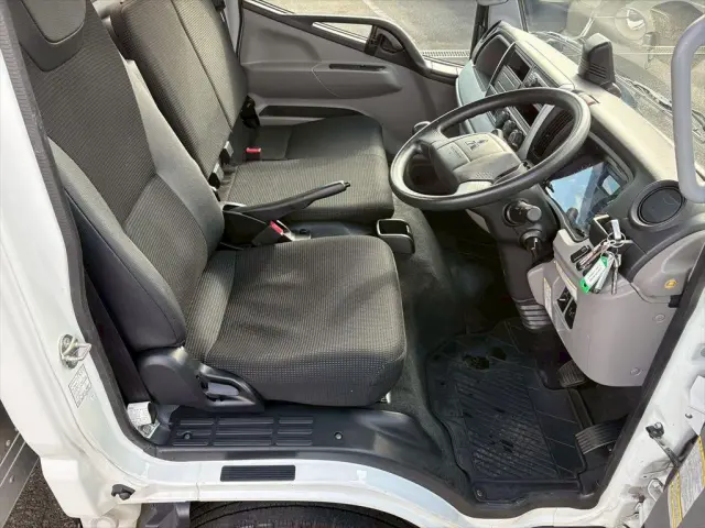 三菱 デリカ 2RG-FEAV0(2WD)の写真21