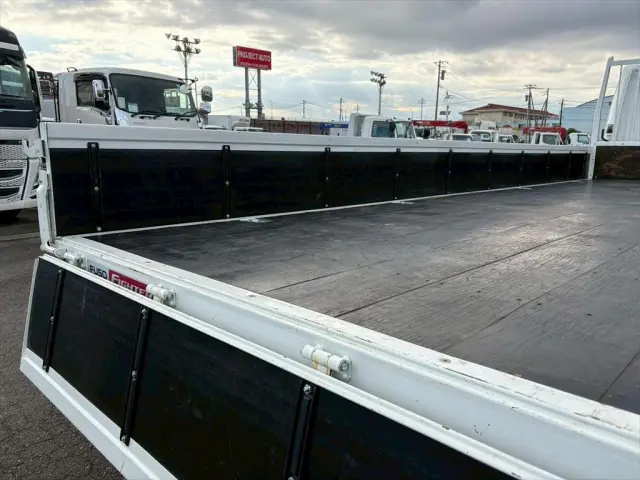 三菱 デリカ 2KG-FK62F(2WD)の写真9