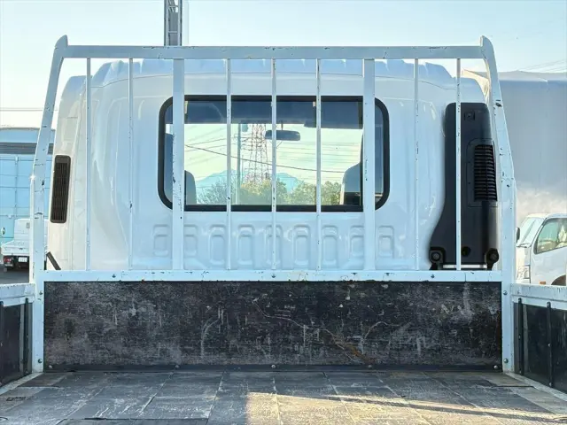 いすゞ エルフ 2PG-FRR90S2(2WD)の写真7