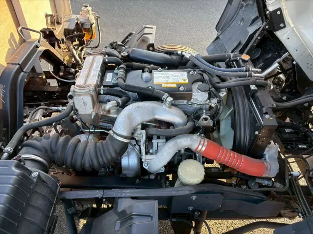 いすゞ エルフ 2PG-FRR90S2(2WD)の写真19