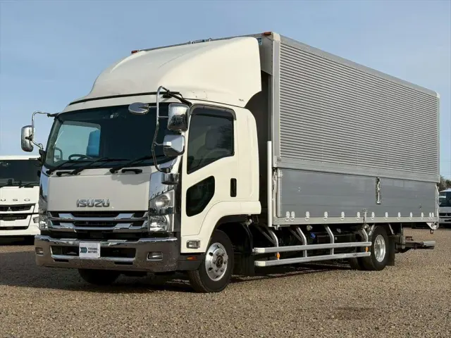 いすゞ フォワード 2RG-FRR90T2(2WD)の写真1