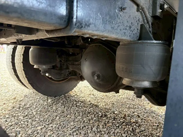 いすゞ フォワード 2RG-FRR90T2(2WD)の写真17