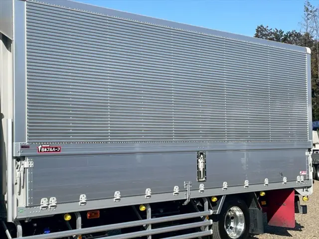 いすゞ フォワード 2RG-FTR90V4(2WD)の写真6