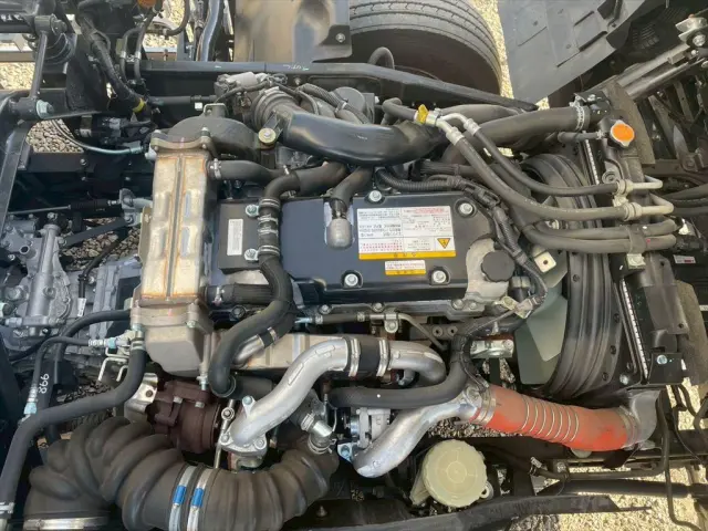 いすゞ フォワード 2RG-FTR90V4(2WD)の写真18