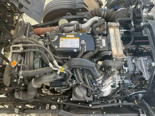 いすゞ フォワード 2RG-FTR90V4(2WD)の写真19