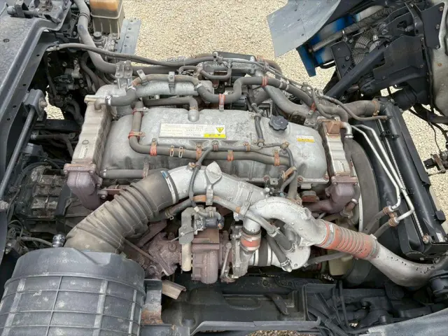 いすゞ ギガ QPG-CYJ77B(8x4)の写真19