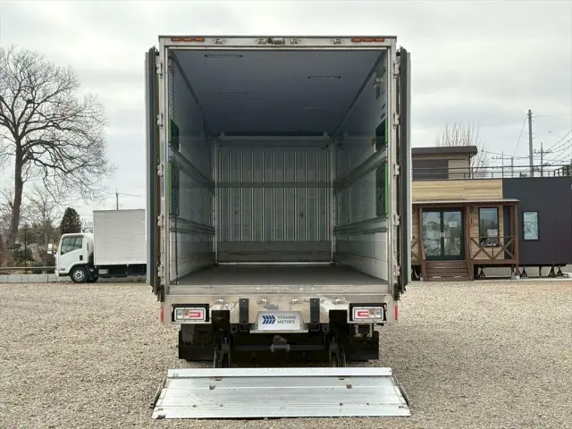 UD クオン QPG-CG5ZA(8x4)の写真11