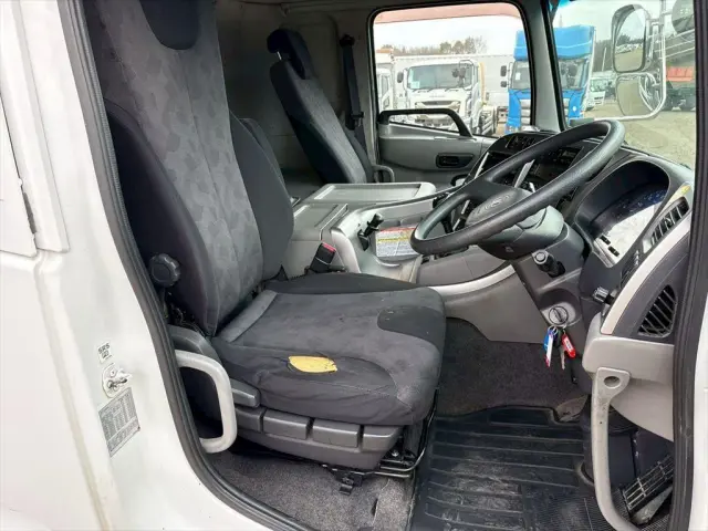 UD クオン QPG-CG5ZA(8x4)の写真21